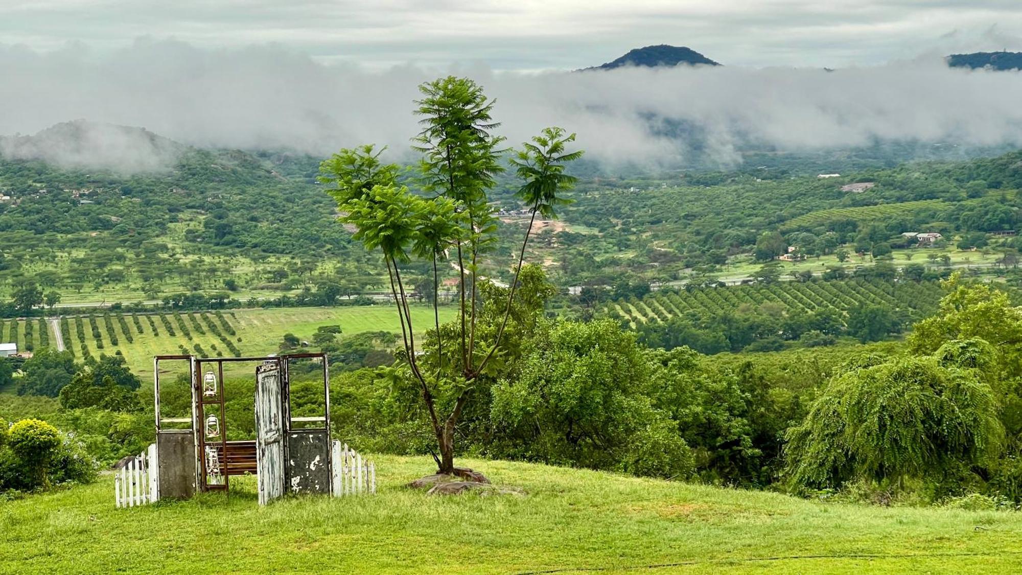 Loerieroep Estate - Mountainview Selfcatering Accommodation Nelspruit Mbombela Bagian luar foto